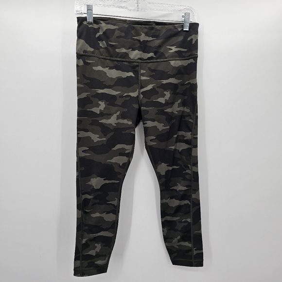 Athleta Ultimate Stash Pocket Camo Leggings Womens Medium Petite - Picture 3 of 7
